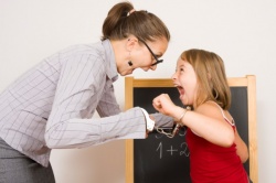 Конфликт между учеником и учителем