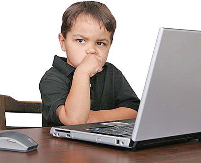 С какого возраста можно ребенку сесть за компьютер?